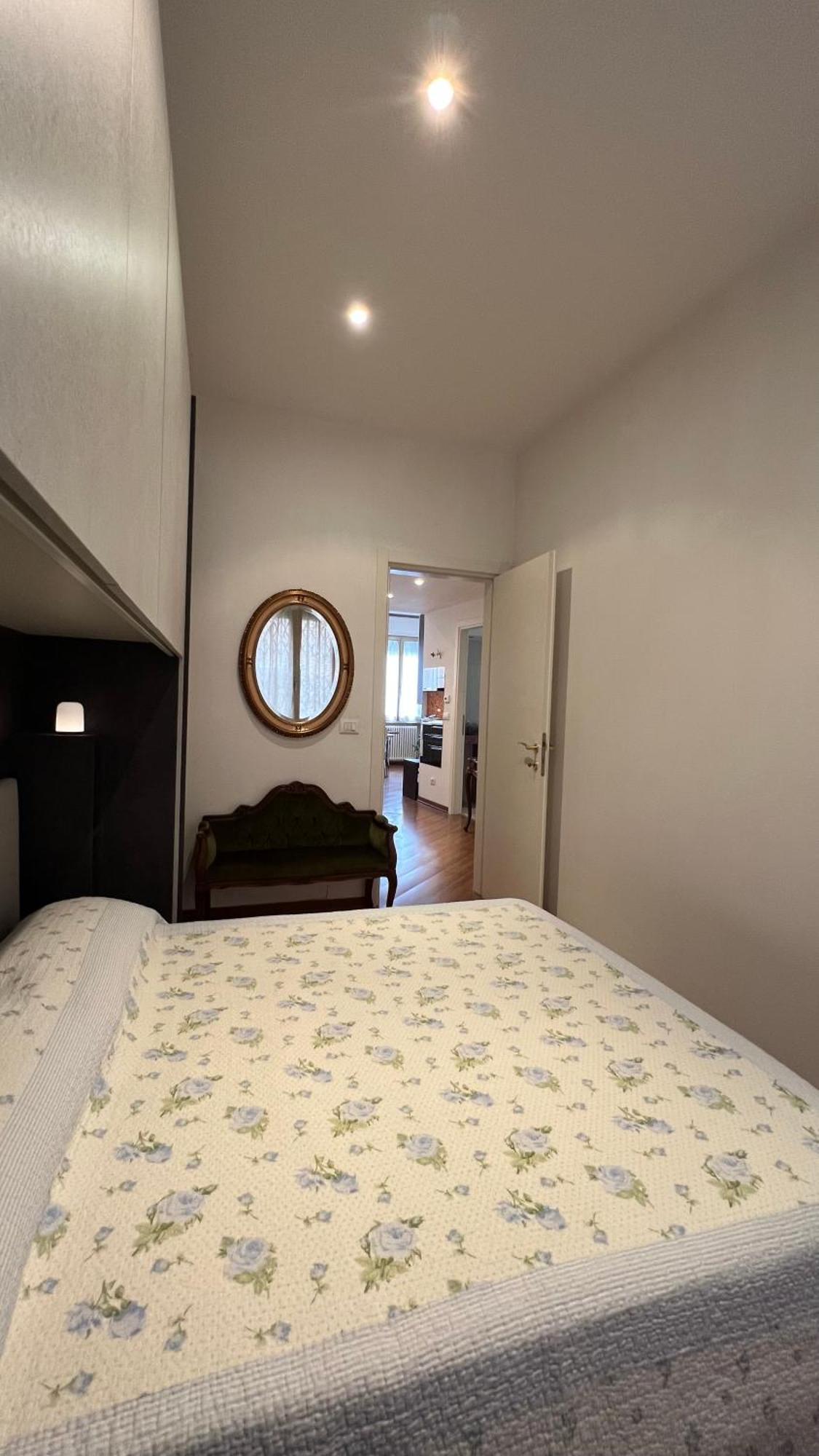 Charming Apartment Near Saragozza Bologna Exterior foto